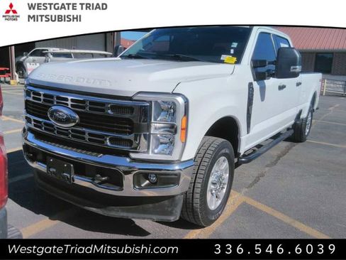 Used 2023 Ford F250 XLT image 2
