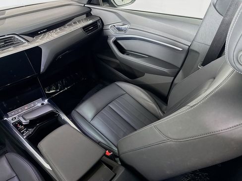 Certified 2023 Audi e-tron Premium w/ Convenience Plus Package image 24