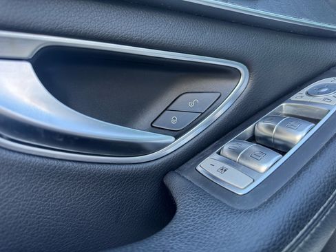 Used 2018 Mercedes-Benz C 300 C300 Sedan w/ Premium Package image 33