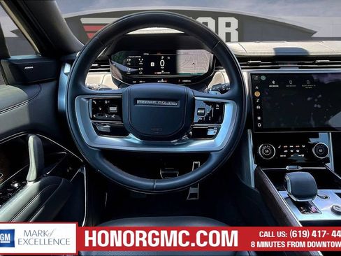 Used 2023 Land Rover Range Rover SE AWD/4WD image 8