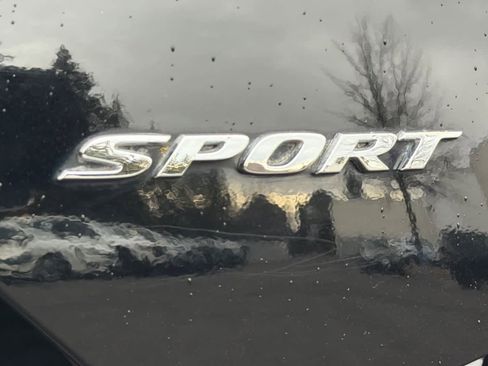 Used 2019 Honda Civic Sport image 12