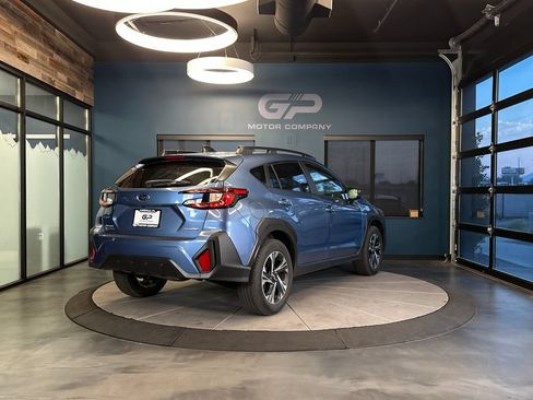 Used 2024 Subaru Crosstrek 2.0i Premium AWD/4WD image 3