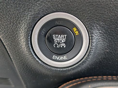 Used 2015 Dodge Challenger R/T Plus RWD image 15