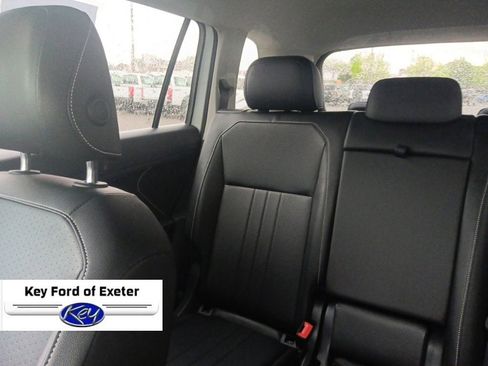 Used 2022 Volkswagen Tiguan SE FWD image 33