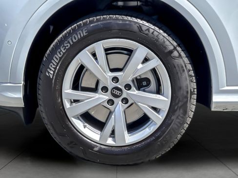 Used 2025 Audi Q5 Premium w/ Convenience Package AWD/4WD image 26