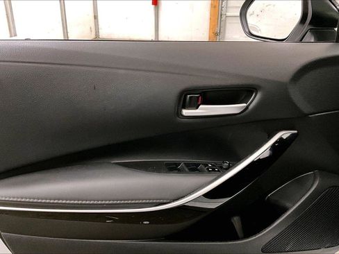 Used 2022 Toyota Corolla XSE image 22