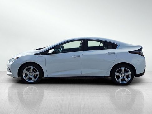 Used 2017 Chevrolet Volt LT w/ Comfort Package FWD image 4