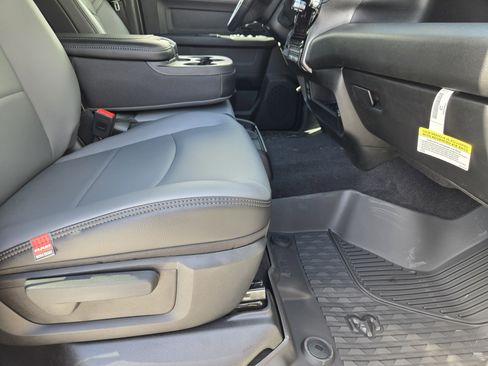 New 2026 RAM 2500 Tradesman AWD/4WD image 11