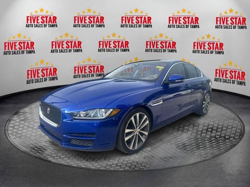 Used 2017 Jaguar XE Prestige RWD image 3