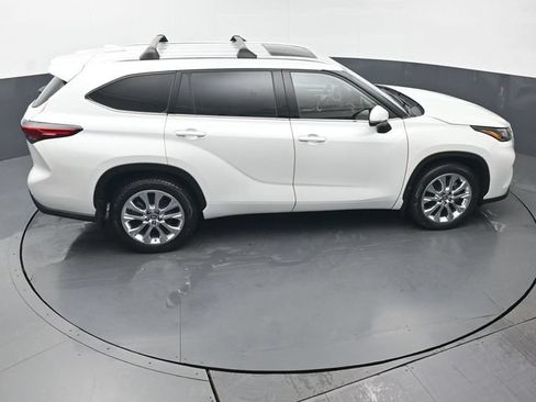 Used 2022 Toyota Highlander Limited AWD/4WD image 48
