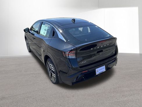 New 2026 Nissan Leaf SV+ w/ Illuminated Package FWD image 29