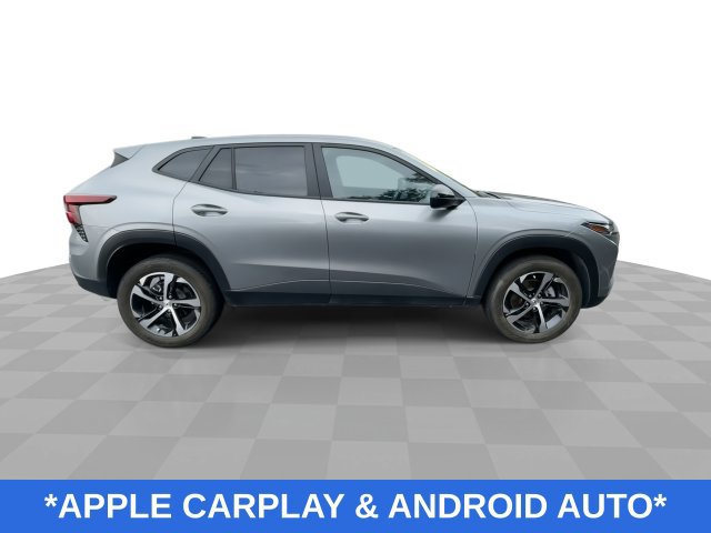 Used 2025 Chevrolet Trax RS w/ Driver Confidence Package FWD image 10