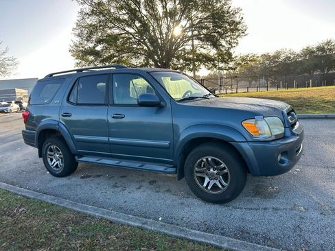 Used 2007 Toyota Sequoia SR5 image 7