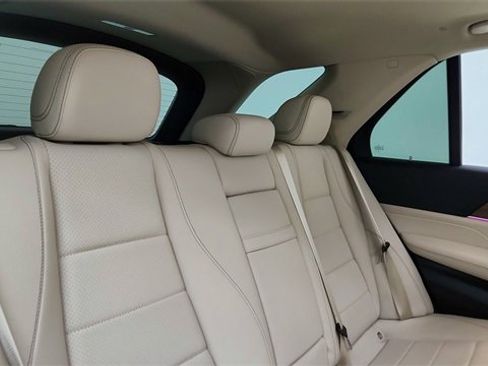 Used 2025 Mercedes-Benz GLE 350 4MATIC w/ AMG Line Exterior image 25