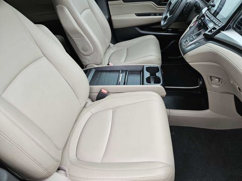 Used 2023 Honda Odyssey EX-L image 13