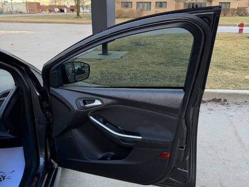 Used 2018 Ford Focus ST image 30