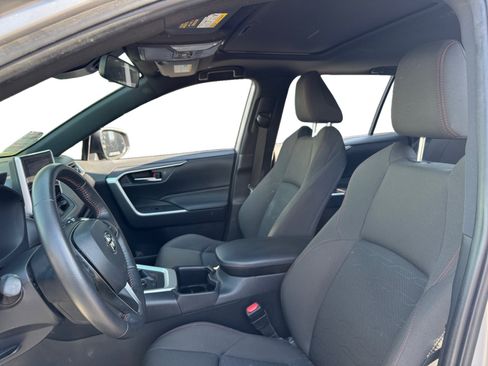 Used 2024 Toyota RAV4 SE w/ Weather & Moonroof Package AWD/4WD image 9