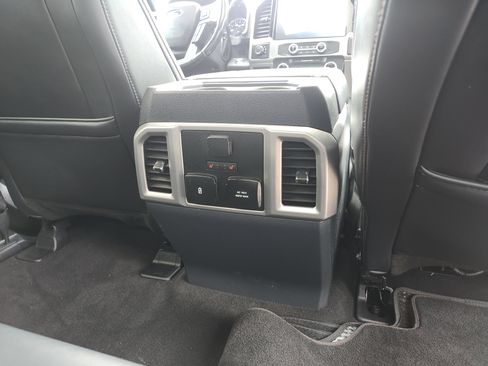 Used 2022 Ford F350 Platinum AWD/4WD image 24