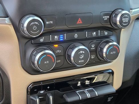 Used 2022 RAM 1500 Laramie RWD image 31