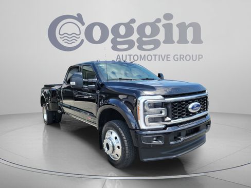 New 2026 Ford F450 Platinum w/ FX4 Off-Road Package AWD/4WD image 4