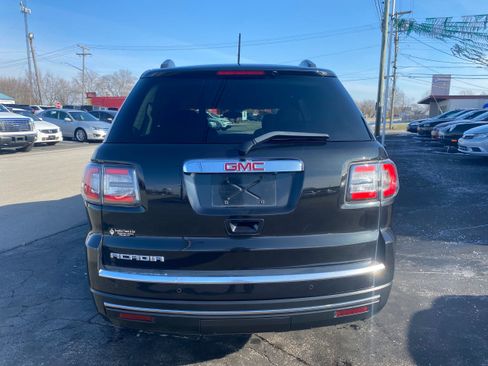 Used 2015 GMC Acadia SLE image 6