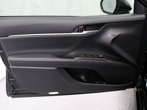 Used 2023 Toyota Camry XSE image 22