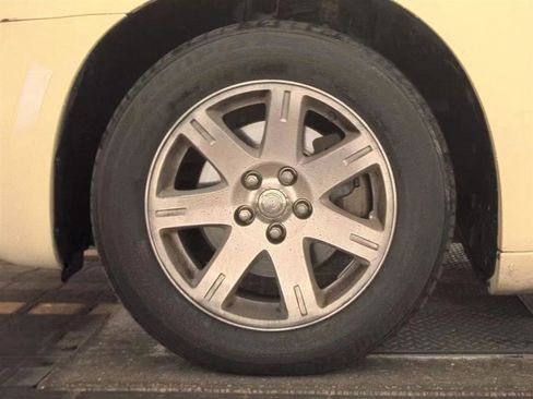 Used 2007 Chrysler 300 RWD image 9