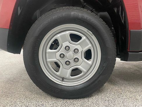 Used 2015 Jeep Patriot Sport w/ Power Value Group image 28