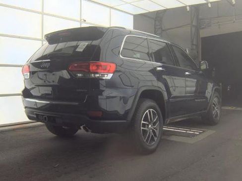 Used 2017 Jeep Grand Cherokee Limited w/ Luxury Group II image 2