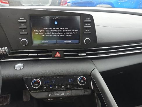 Certified 2025 Hyundai Elantra Hybrid FWD image 7