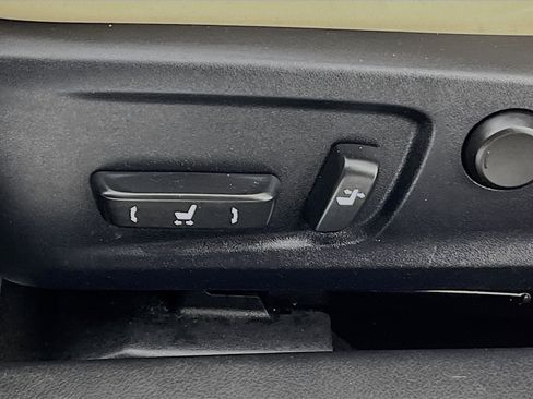 Used 2016 Lexus IS 200t image 16