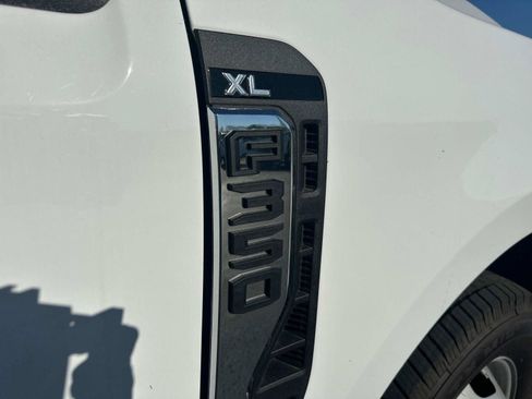 New 2024 Ford F350 XL w/ XL Chrome Package RWD image 32