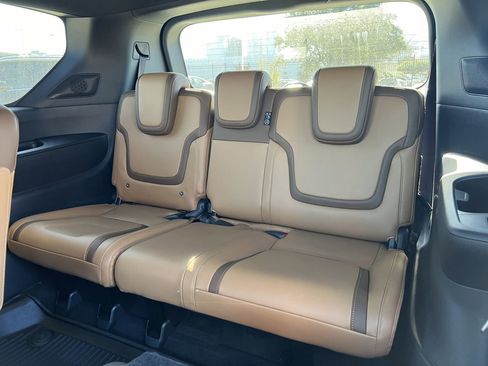 New 2026 Nissan Armada SL w/ Captain's Chari Seat Package image 18