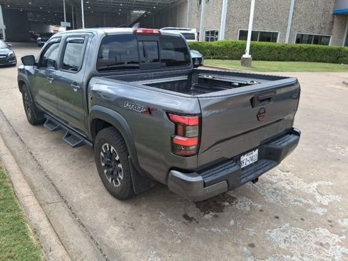 Used 2022 Nissan Frontier Pro-X RWD image 3