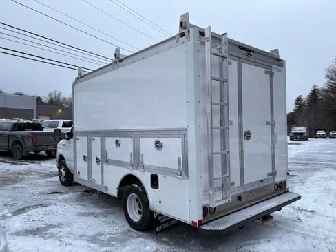 New 2026 Ford E-350 and Econoline 350 Super Duty w/ Power Equipment Group RWD image 4