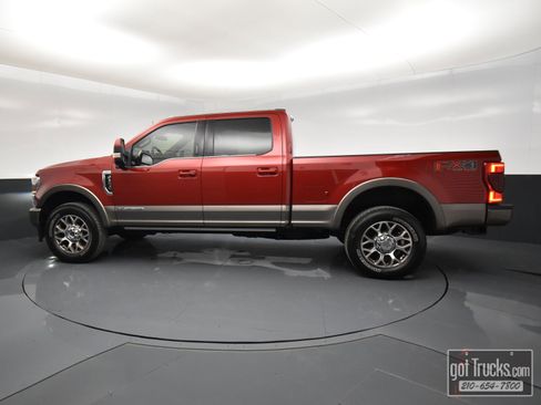 Used 2022 Ford F250 King Ranch w/ King Ranch Ultimate Package AWD/4WD image 3
