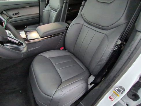 New 2026 Land Rover Range Rover Sport SE image 16