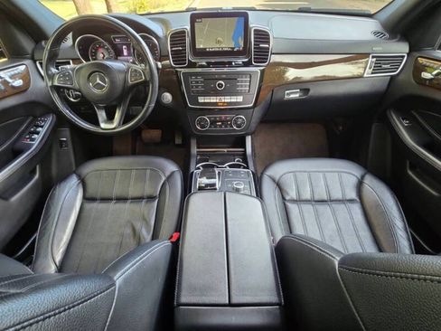 Used 2017 Mercedes-Benz GLS 450 4MATIC image 11