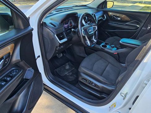 Used 2021 GMC Terrain SLE w/ Driver Convenience Package image 13