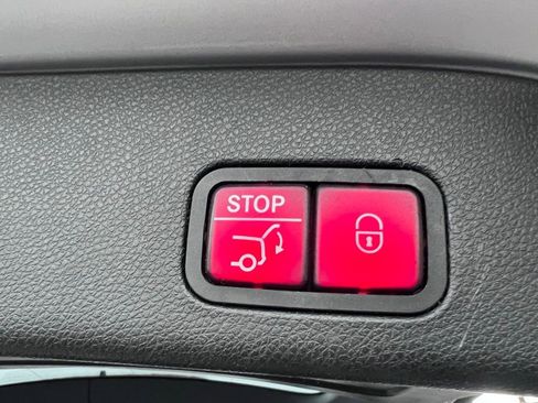 Used 2018 Mercedes-Benz GLS 450 4MATIC image 44