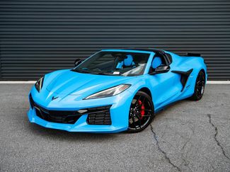 Used 2025 Chevrolet Corvette Z06 RWD video 1