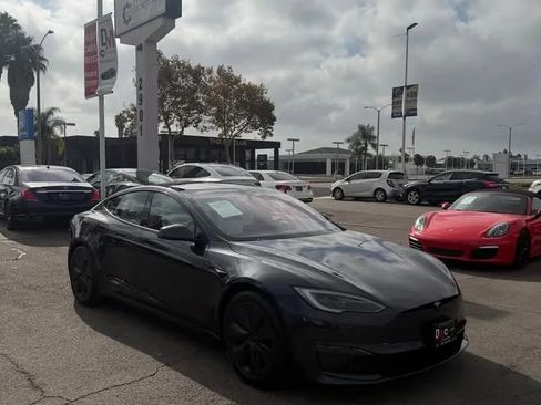 Used 2024 Tesla Model S Plaid AWD/4WD image 3