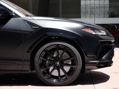 Used 2023 Lamborghini Urus S AWD/4WD image 9