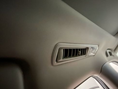 Used 2020 Toyota Highlander Platinum image 22