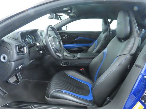 Used 2018 Aston Martin DB11 V12 image 20