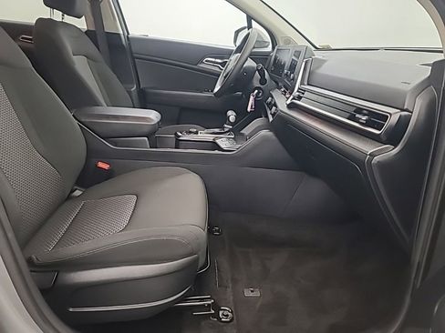 Used 2025 Kia Sportage LX AWD/4WD image 15