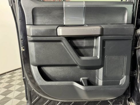 Used 2019 Ford F150 XLT w/ Equipment Group 302A Luxury AWD/4WD image 40