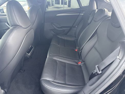 Used 2021 Tesla Model S Plaid image 14