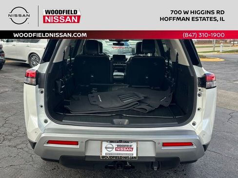 Certified 2024 Nissan Pathfinder Platinum AWD/4WD image 16