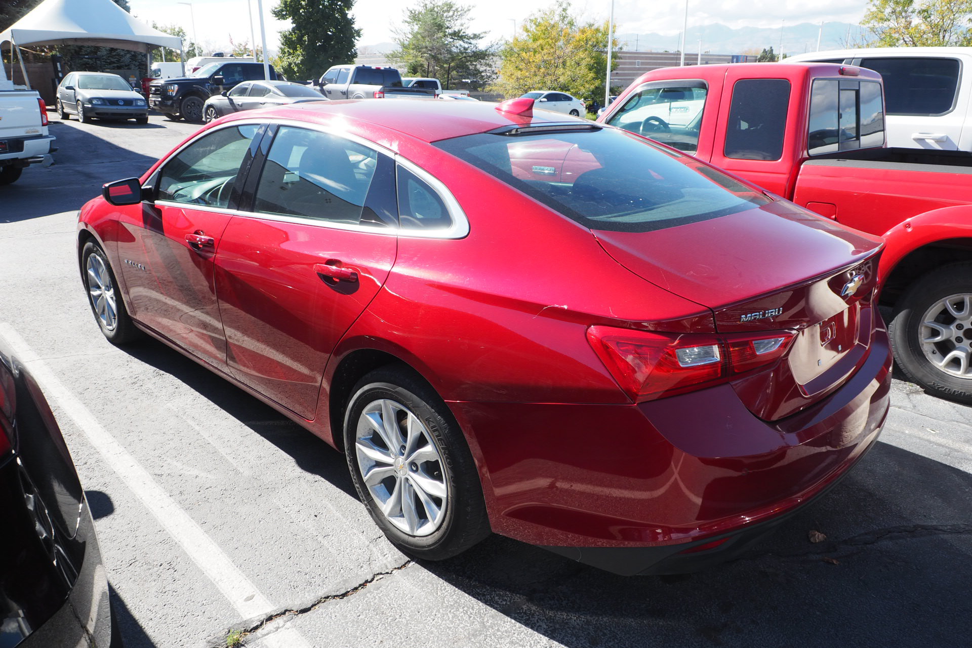 Used 2025 Chevrolet Malibu LT FWD image 4